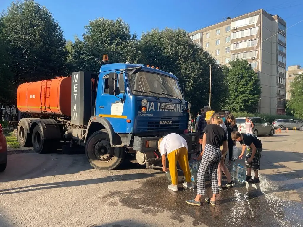 В Воронеже назвали адреса подвоза воды в Коминтерновском и Центральном  районах