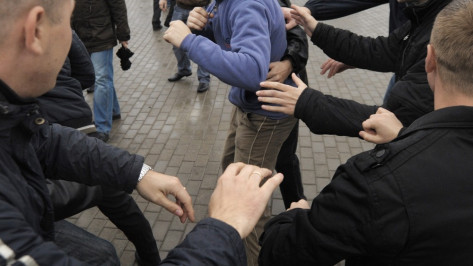 Массовая драка в Воронеже: уроженцы Азербайджана вмешались в конфликт между компаниями местных парней