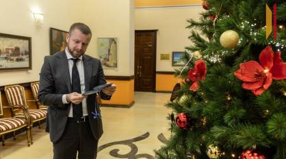 Заместитель председателя правительства Воронежской области Алексей Сапронов исполнил желания трех детей