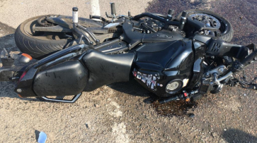 На трассе под Воронежем во время обгона погиб мотоциклист