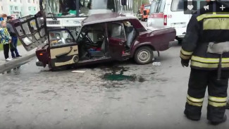 ДТП с маршруткой и «ВАЗом» в Воронеже попало на видео