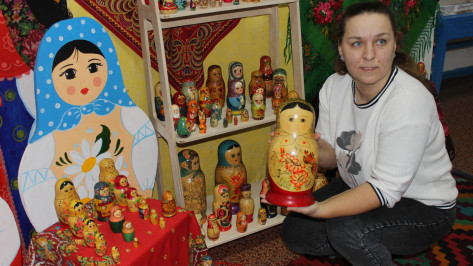 По матрешкам! Жительница Воронежской области организовала выставку исконно русской деревянной игрушки