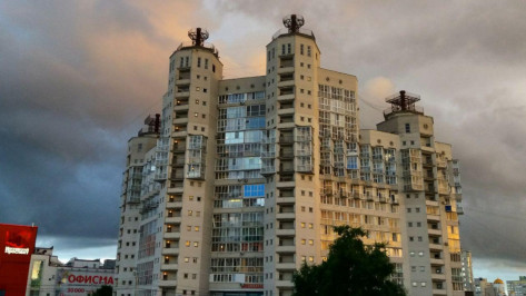 Воронежскую многоэтажку затопило горячей водой