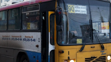 Воронежский автобус №90 сбил насмерть женщину