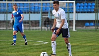 Капитан воронежского «Факела» Юрий Дубровин: «“Паровозик” с углового – наша общая хитрость!» 