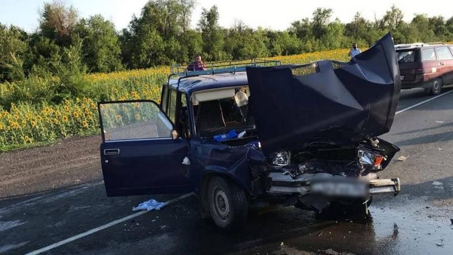 В ДТП с 4 автомобилями под Борисоглебском пострадали 3 человека