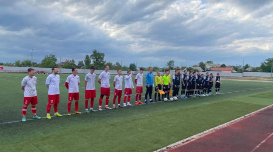 Россошанцы победили всухую подгоренцев и сыграли вничью с павловскими футболистами