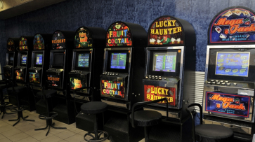 Заработавший 6 млн рублей на подпольном игровом клубе воронежец попал под суд