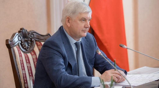 Воронежский губернатор поручил усилить работу по льготному обеспечению ветеранов лекарствами