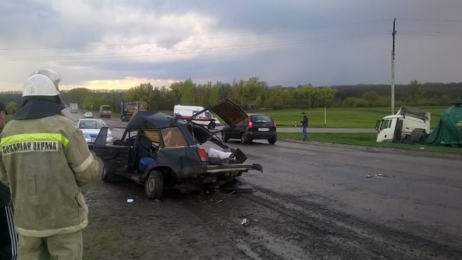 После ДТП с фурой в Воронежской области умерла 8-месячная девочка