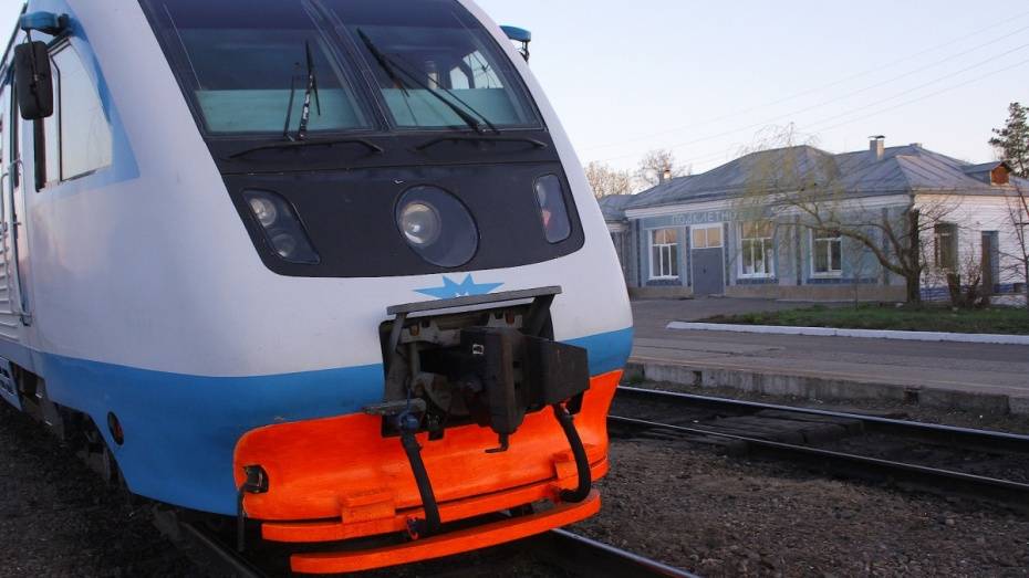 В Воронежской области из-за короткого замыкания светофоров задержали 4 пассажирских поезда