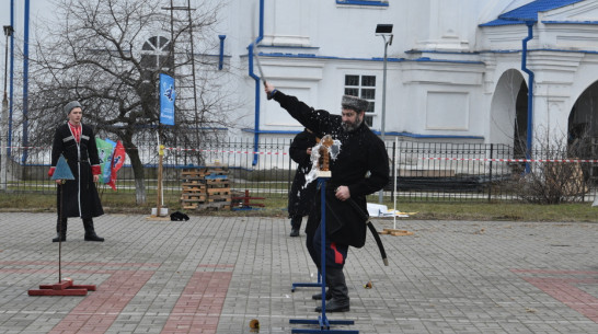 В Воронежской области казаки посоревновались в рубке шашкой