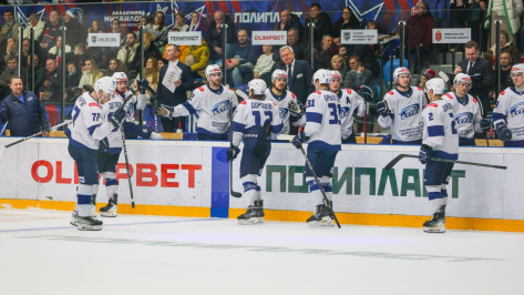 Воронежский «Буран» в последней игре 2025 года победил тульский АКМ