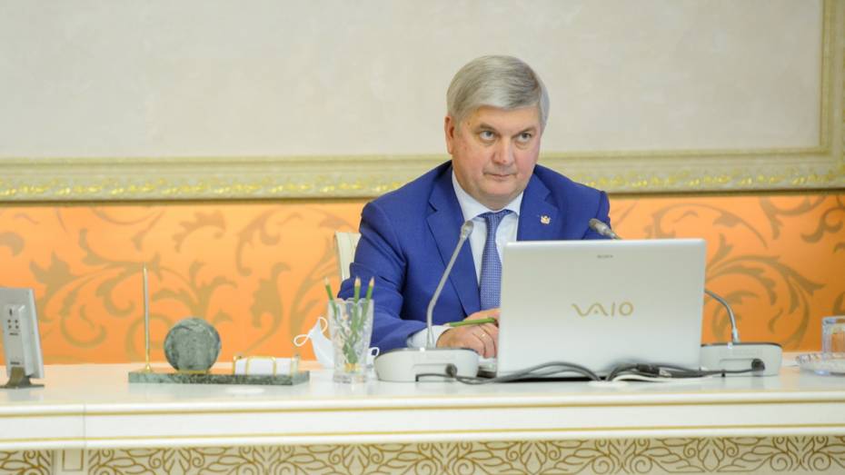 Воронежский губернатор: «Рано возвращать учреждения допобразования к полноценной работе»