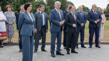 Воронежский губернатор принял участие в открытии новой экспозиции во дворце Ольденбургских