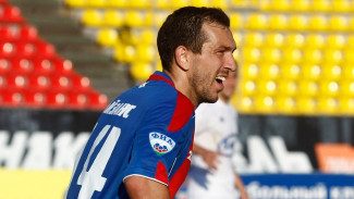 Воронежский «Факел» отказался от услуг хавбека Олега Лайзанса