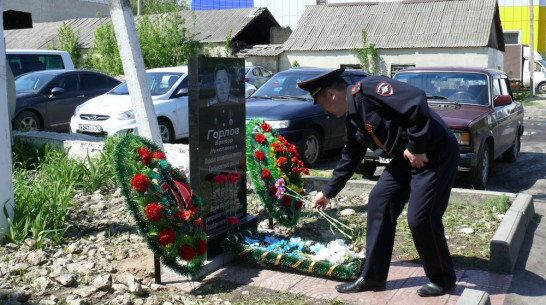 В Грибановке увековечили память первого автоинспектора 