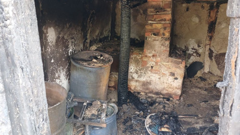 В Ольховатке сотрудники ДПС помогли потушить пожар