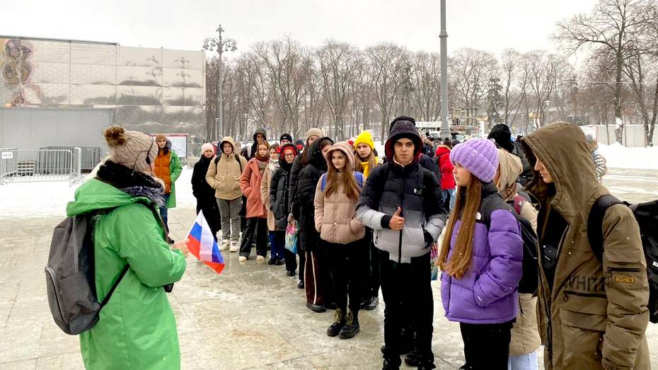 Школьники из Калачеевского района посетили выставку «Россия» на ВДНХ