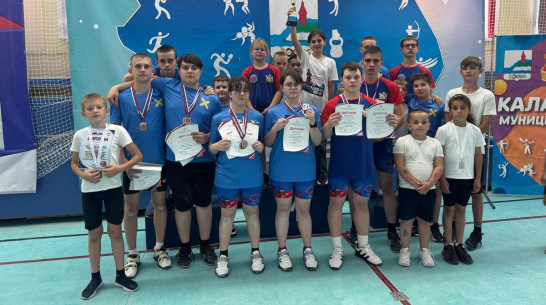 Хохольские гиревики завоевали 5 золотых медалей на Кубке области