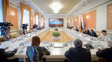 Глава Воронежской области призвал подкрепить ответственность ресурсами 