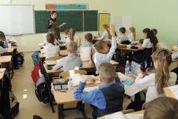 Выплаты по 10 тыс рублей на школьников начнутся с 2 августа