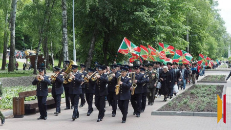 Воронежский губернатор поздравил ветеранов и военнослужащих пограничных войск с профессиональным праздником