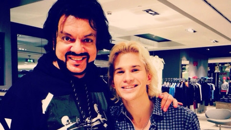 Филипп Киркоров назвал воронежского певца принцем