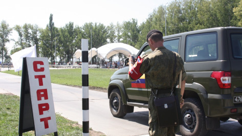 Россия и Китай лидировали на этапе конкурса военных водителей в Воронежской области