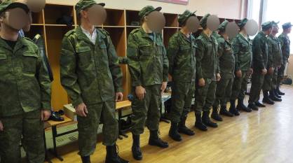 На военную службу по контракту отправился еще 31 житель Воронежской области