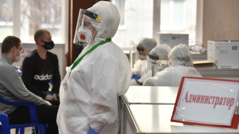 Ревакцинацию от коронавируса прошли более 114 тыс жителей Воронежской области