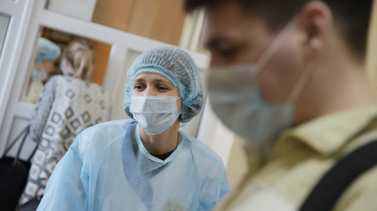 Рост числа COVID-пациентов с более тяжелым течением болезни отметили воронежские врачи