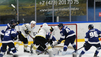 Воронежский «Буран» проиграл домашний матч пензенскому «Дизелю»