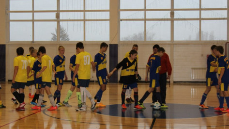 Хохольские школьники взяли бронзу в областных соревнованиях по мини-футболу
