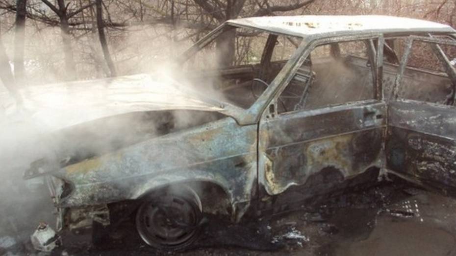 В Лисках под суд пойдет спаливший полицейскую машину рецидивист 