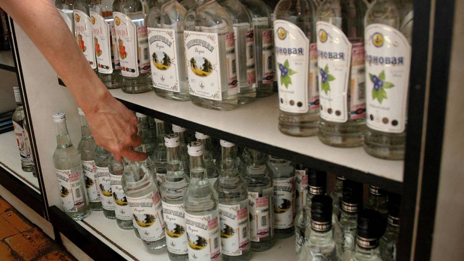 Жителя Архангельска оштрафовали за покупку 20 тыс бутылок алкоголя для сбыта в Воронеже