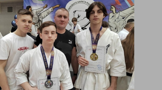 Грибановский спортсмен взял «золото» на областном турнире по всестилевому карате