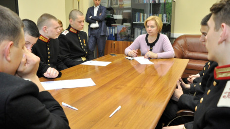 Кадеты из Воронежа пожаловались в Общественную палату на сокращение НВП и ОБЖ