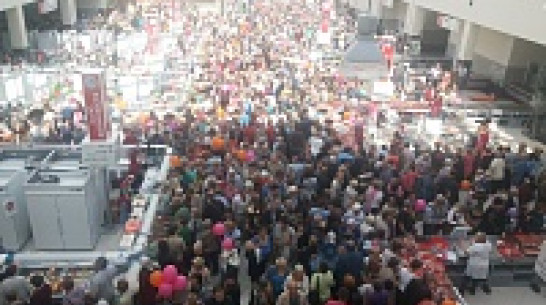 На открытие Центрального рынка в Воронеже собралось больше 4 тыс человек