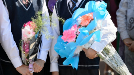 Волонтеры призвали воронежских школьников отказаться от цветов для учителей на 1 сентября