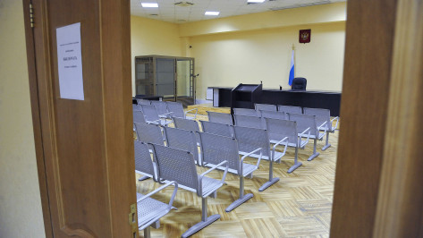Воронежские экс-прокурор и бывший опер ответят в суде за покровительство нелегального бизнеса