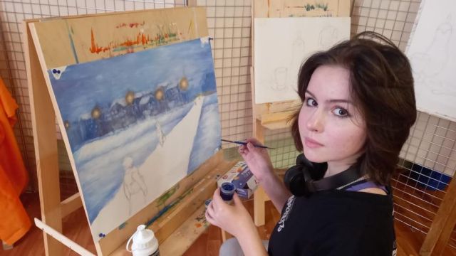 Юная художница из Семилук выиграла фотоаппарат во всероссийском конкурсе «Леонардо»