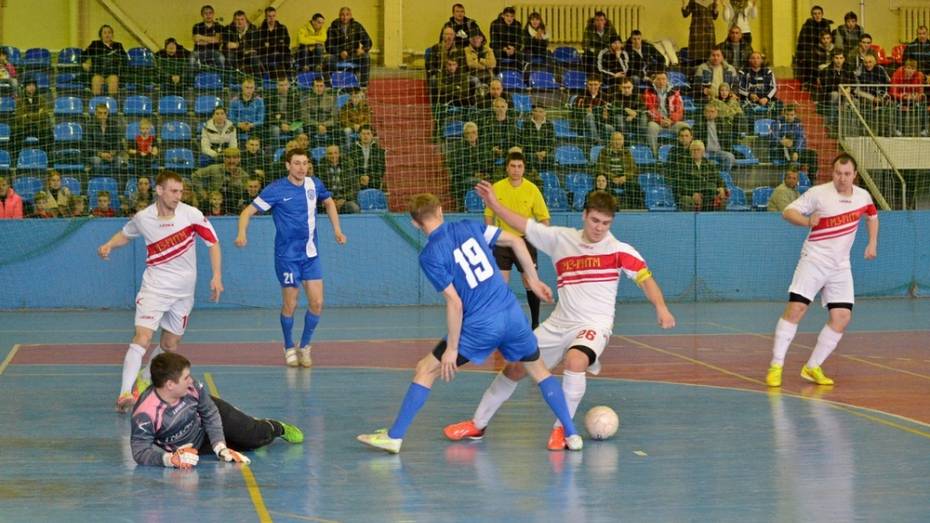 Грибановская футбольная команда привезла «серебро» с областного турнира
