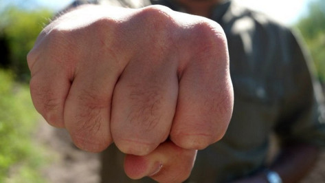 На футбольном матче в Борисоглебске нетрезвый мужчина напал на главу городского округа