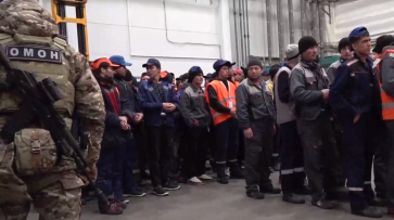 В распределительном центре под Воронежем выявили 15 нелегалов среди работников