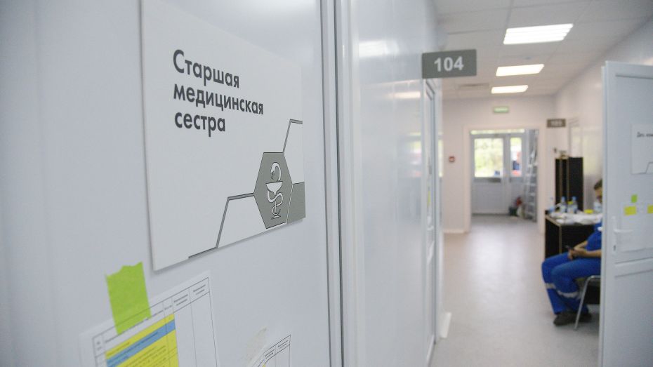 Воронежского полицейского, пострадавшего при нападении в больнице, положили в стационар
