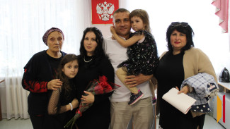 Житель Воронежской области сделал предложение руки и сердца своей возлюбленной после окончания службы по контракту