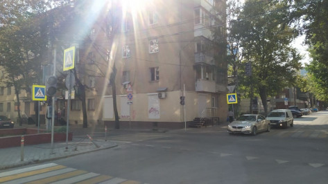 Светофор на перекрестке Революции 1905 года и Куколкина в Воронеже заработает в конце осени