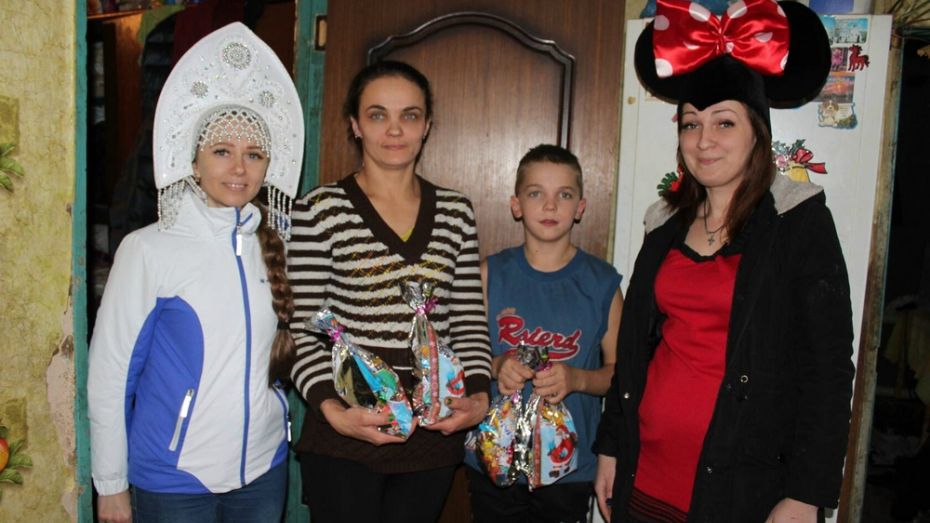 Благотворительная акция «Подари ребенку чудо» стартовала в Павловском районе