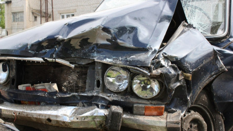 Последствия массового ДТП на Острогожской в Воронеже попали на видео